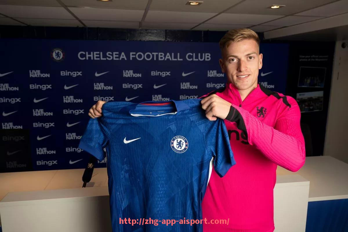 爱体育app-湖人队2023年选秀大会后补强阵容能否帮助詹姆斯突破短板